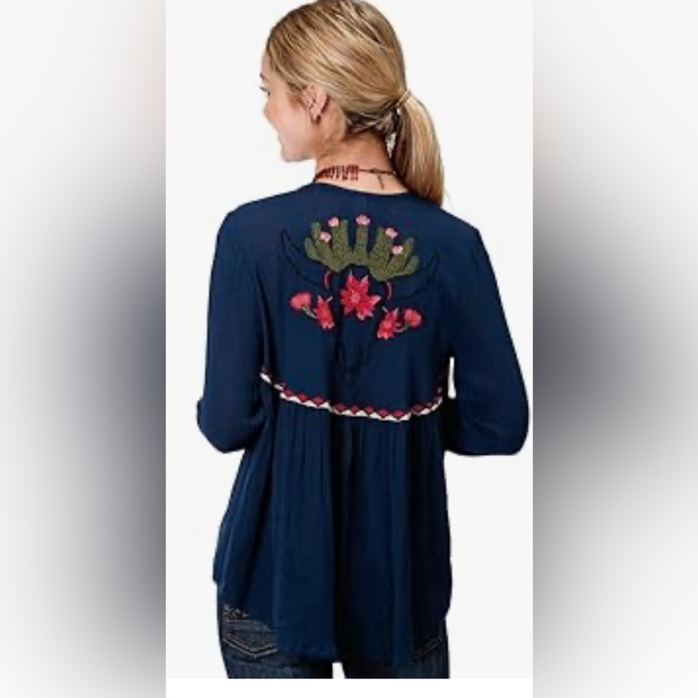 Roper western cardigan size large , oversized. Navy blue .